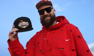 Breaking: Travis Kelce Argued all his lovely fans to vote. How did you love it? BEARD or NO BEARD