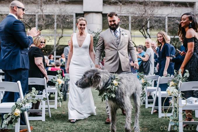 Celebration of Love: Jason Kelce and his wife Kylie Kelce mark their 8th wedding anniversary with a charming family picture. 😍